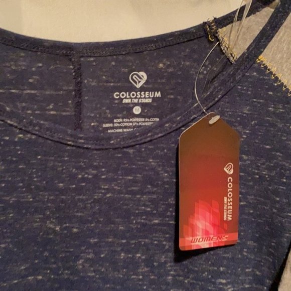 Michigan Wolverines 3/4 length Sleeves T-shirt women’s size M New - Picture 3 of 5